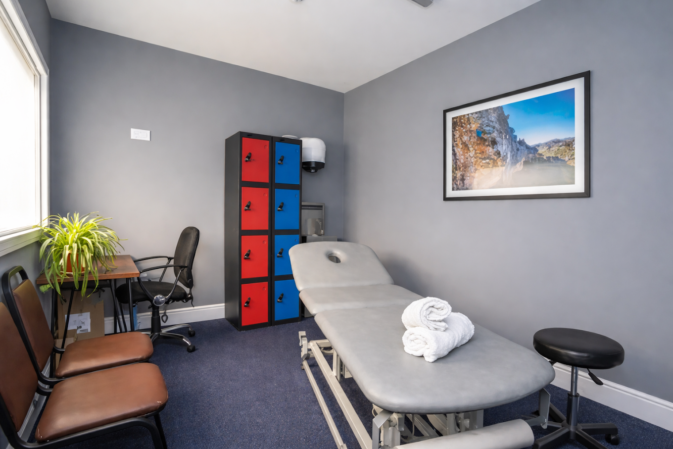 Treatment Room - Physiotherapy clinic at HarroWall, Harrow